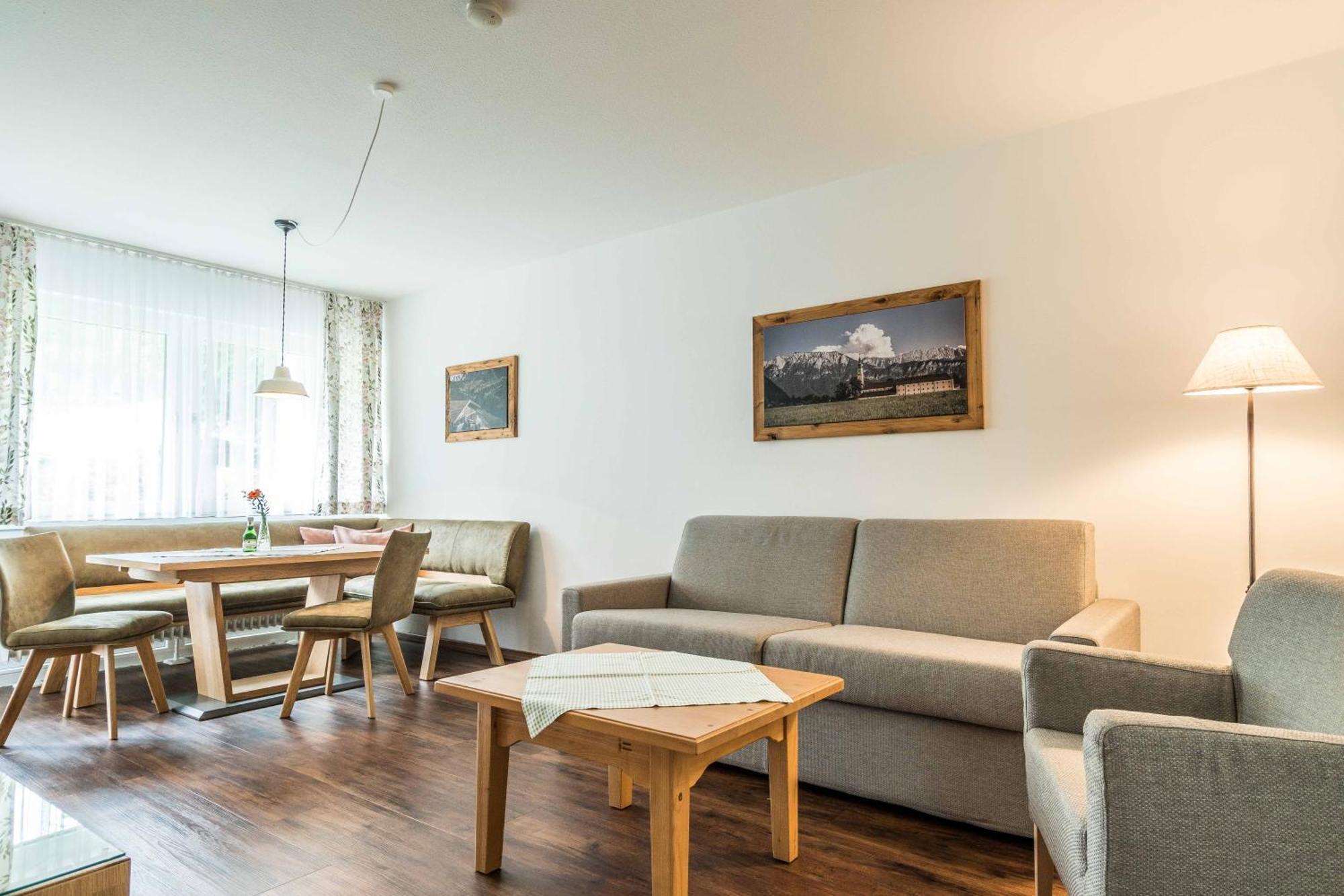 Hotel Ferienwohnanlage Oberaudorf Zimmer foto