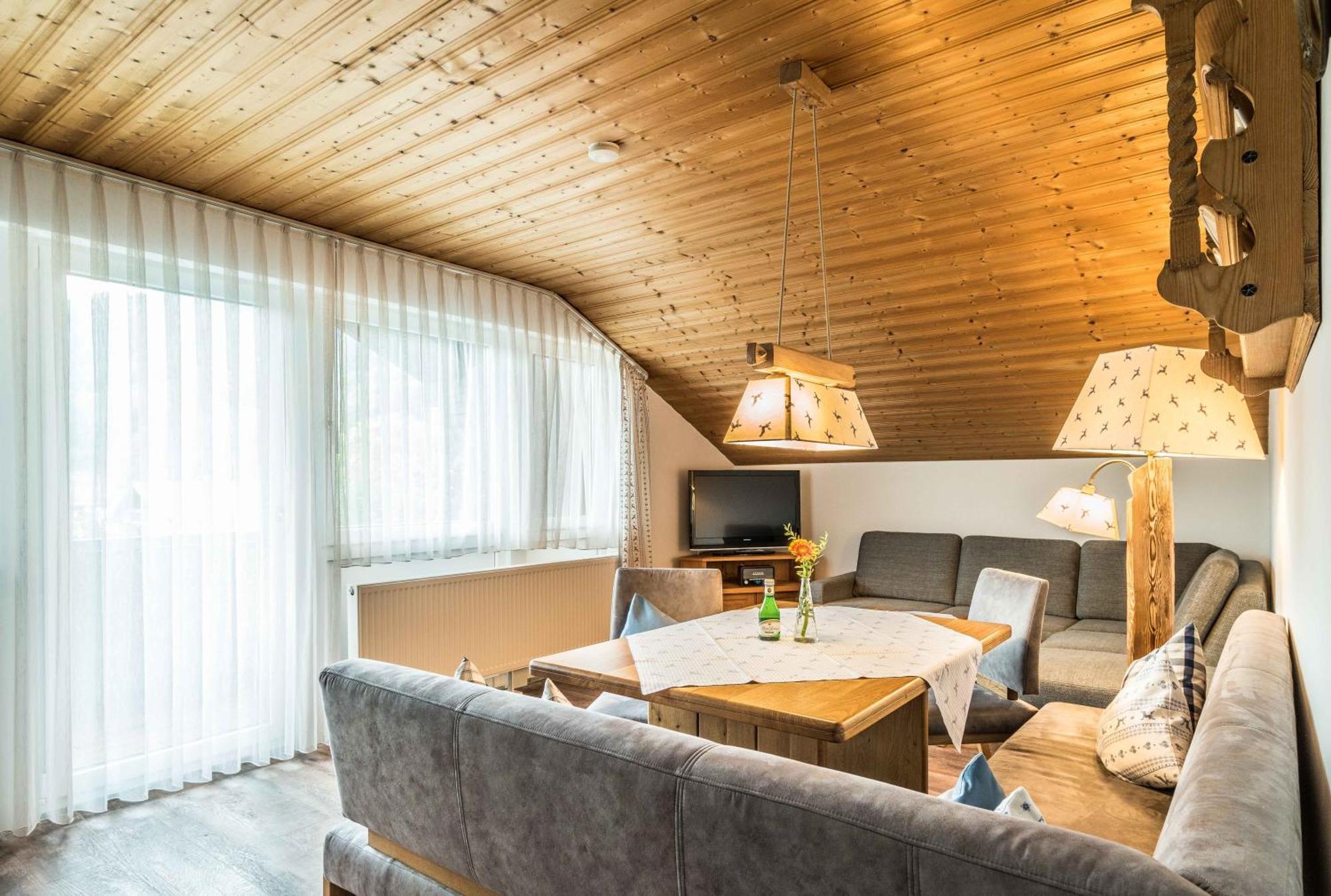 Hotel Ferienwohnanlage Oberaudorf Zimmer foto